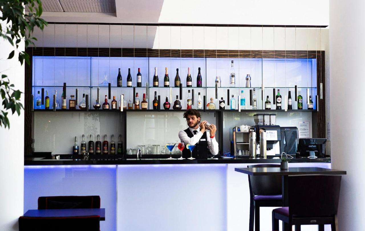 Radisson Blu Hotel, Montpellier Luaran gambar